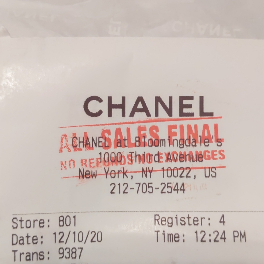 🆕 RARE CHANEL 19A CC Logo Pearl Crystal Earrings - Picture 8 of 8